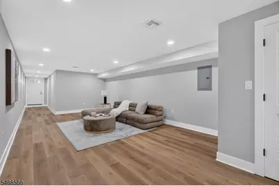 37 Washington St, Montclair, NJ 07042 - Photo 15