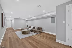 37 Washington St, Montclair, NJ 07042 - Photo 15