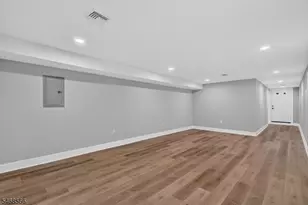 37 Washington St, Montclair, NJ 07042 - Photo 27