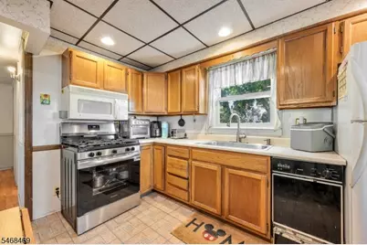 41 Wanaque Ave, Wanaque, NJ 07420 - Photo 5