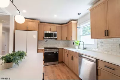 102 Brooklyn Mountain Rd, Hopatcong, NJ 07843 - Photo 11