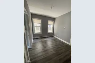 27 Schuyler Ter, East Orange, NJ 07017 - Photo 5