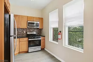 145 Summer Ave, Newark, NJ 07104 - Photo 9