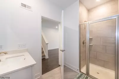 341 Main St, Little Falls Township, NJ 07424 - Photo 17