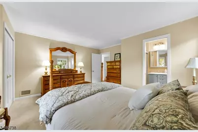 1430 Sylvan Ln, Scotch Plains Township, NJ 07076 - Photo 15