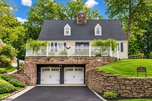 37 Wayland Dr, Verona, NJ 07044 - Photo 1