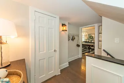 37 Wayland Dr, Verona, NJ 07044 - Photo 5