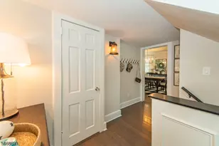 37 Wayland Dr, Verona, NJ 07044 - Photo 5