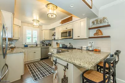 37 Wayland Dr, Verona, NJ 07044 - Photo 23