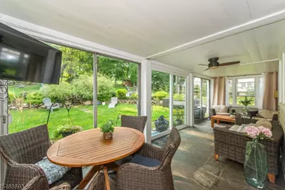 37 Wayland Dr, Verona, NJ 07044 - Photo 27