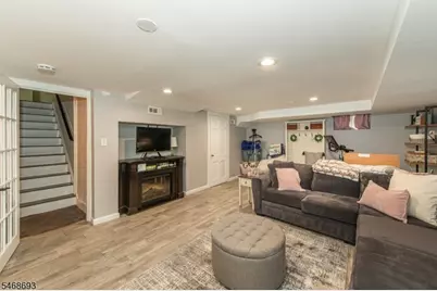 37 Wayland Dr, Verona, NJ 07044 - Photo 41