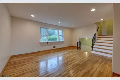 15 Jocelyn Pl, Pequannock Township, NJ 07444 - Photo 13