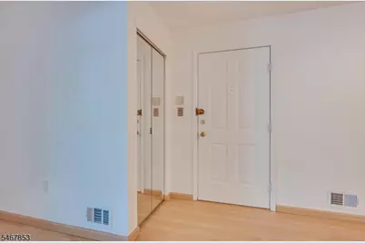 71 Rachel Ct, Franklin Township, NJ 08823 - Photo 5