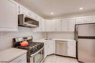 71 Rachel Ct, Franklin Township, NJ 08823 - Photo 13