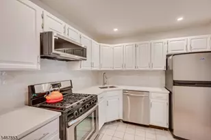 71 Rachel Ct, Franklin Township, NJ 08823 - Photo 13
