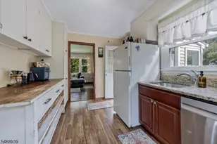 33 Abbott Rd, Montville Township, NJ 07082 - Photo 7