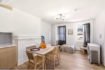 22 Storms Ave, Jersey City, NJ 07306 - Photo 7