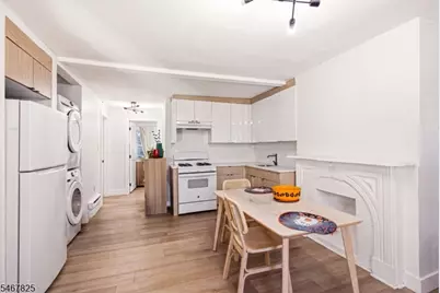 22 Storms Ave, Jersey City, NJ 07306 - Photo 5