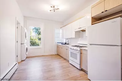 22 Storms Ave, Jersey City, NJ 07306 - Photo 11