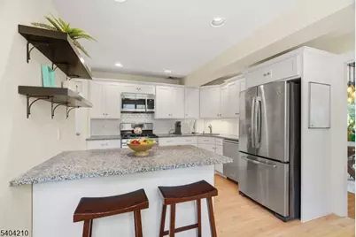 20 Braemore Rd, Montclair, NJ 07043 - Photo 9