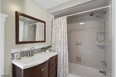 20 Braemore Rd, Montclair, NJ 07043 - Photo 23