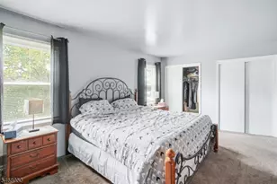 31 Astor Ct, Sayreville Boro, NJ 08872 - Photo 13