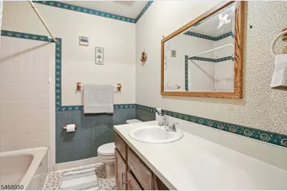 31 Astor Ct, Sayreville, NJ 08872 - Photo 19