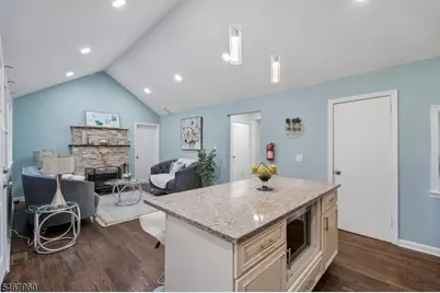 30 Sunset Trl, Rockaway Township, NJ 07866 - Photo 11