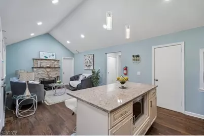 30 Sunset Trl, Rockaway Township, NJ 07866 - Photo 11