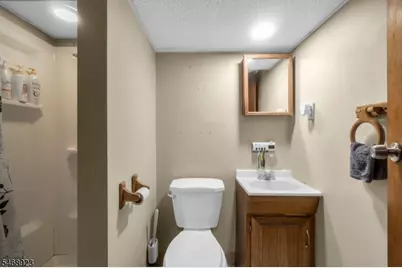 611 Fairfield Ave, Kenilworth, NJ 07033 - Photo 27