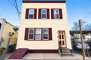 32 Rosehill Pl, Irvington, NJ 07111 - Photo 1