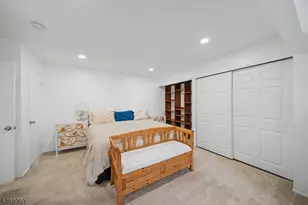 7 Garden Ct, Roxbury Township, NJ 07876 - Photo 9