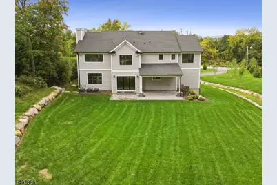 354 Beaufort Ave, Livingston, NJ 07039 - Photo 39