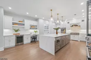 354 Beaufort Ave, Livingston, NJ 07039 - Photo 13