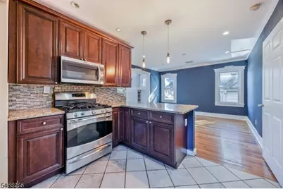 54 Bogert St, Teaneck Township, NJ 07666 - Photo 11