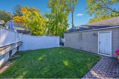 54 Bogert St, Teaneck Township, NJ 07666 - Photo 23
