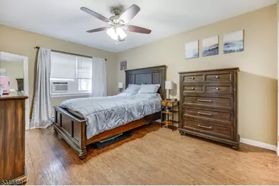 50 Elm St #B8, Morristown, NJ 07960 - Photo 11