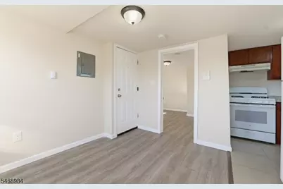 279 Ridgewood Ave #3, Newark, NJ 07112 - Photo 3