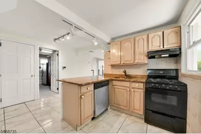 2500 Jay Pl, Union Township, NJ 07083 - Photo 23