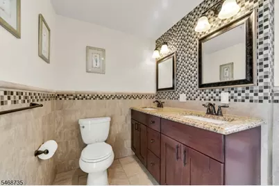 2500 Jay Pl, Union Township, NJ 07083 - Photo 13