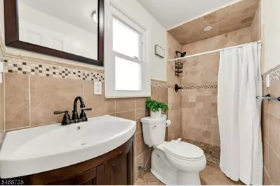 2500 Jay Pl, Union Township, NJ 07083 - Photo 25