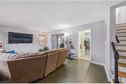 67 Philip Pl, Irvington, NJ 07111 - Photo 5