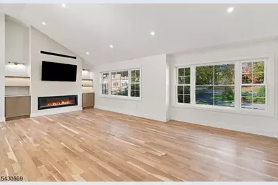 68 Grover Ln, West Caldwell, NJ 07006 - Photo 9