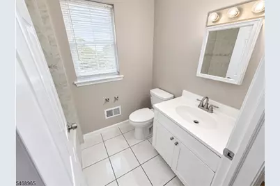 80 Cutler St, Newark, NJ 07104 - Photo 3