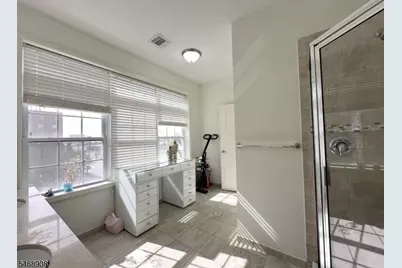102 E Elizabeth Ave #412, Linden, NJ 07036 - Photo 23