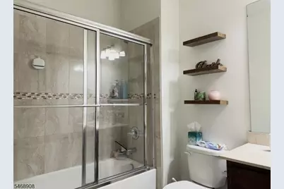 102 E Elizabeth Ave #412, Linden, NJ 07036 - Photo 9