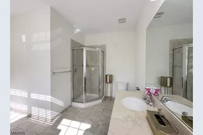 102 E Elizabeth Ave #412, Linden, NJ 07036 - Photo 21