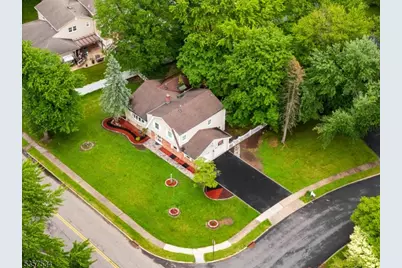 39 Weinmanns Blvd, Wayne, NJ 07470 - Photo 1