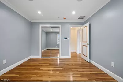 39 Weinmanns Blvd, Wayne, NJ 07470 - Photo 19