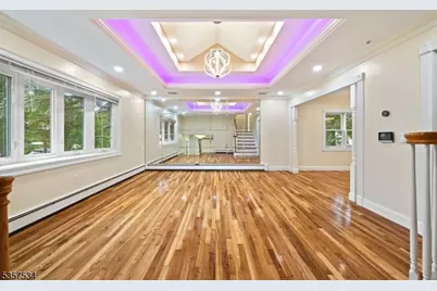 39 Weinmanns Blvd, Wayne, NJ 07470 - Photo 5